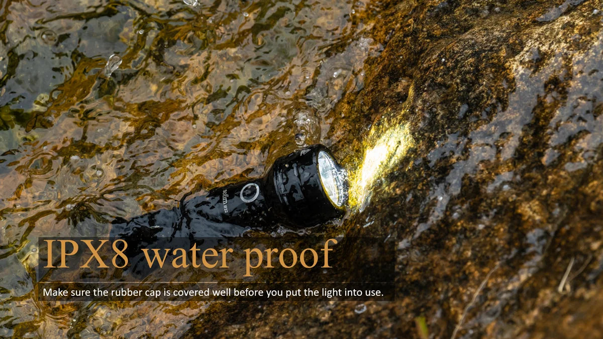 Rechargeable 2100lm LED Long Range Flashlight