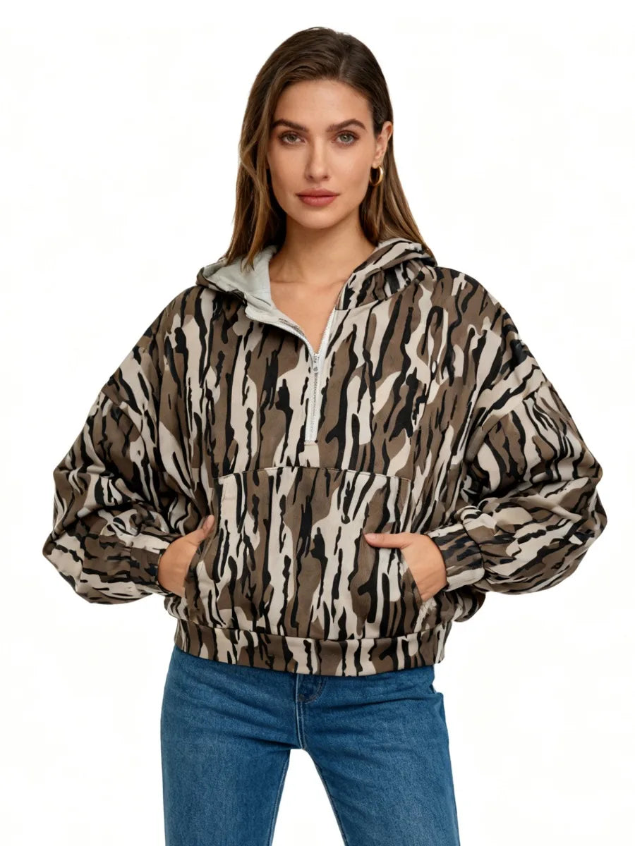 Loose-Fitting Camo Hoodie Quarter Zip Pullover